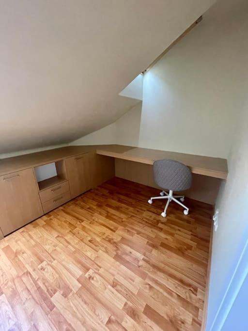 Huge Two Floor Apartment On The Park Colonnade With Free Parking For One Car, 160 Sqm Karlsbad Exteriör bild